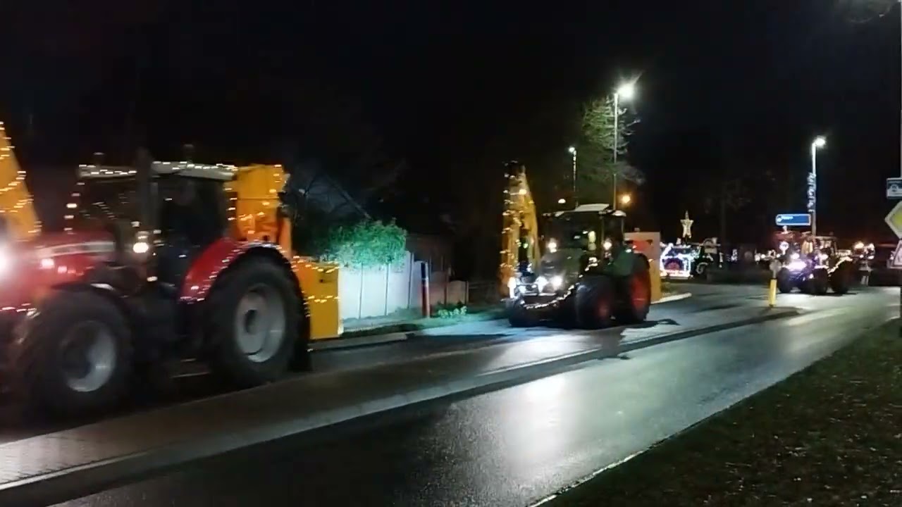 Verlichten traktoren door Babberich bij de Borg