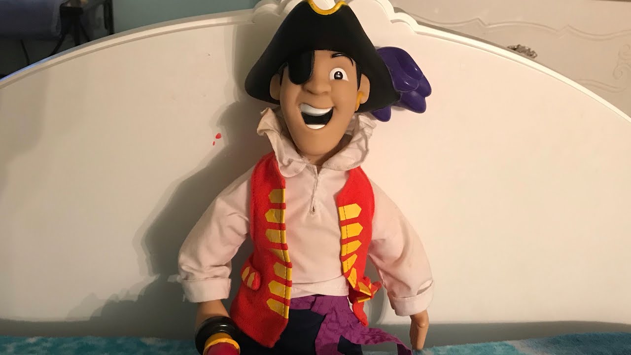 Little Wiggles Captain Feathersword