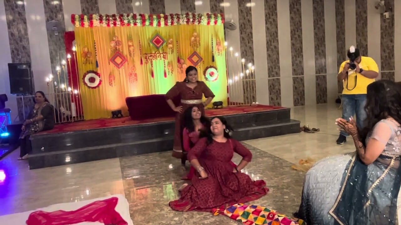 Bridesmaids Dance Performance 