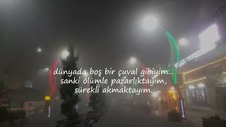 İlhan Berk - Bi̇r İnsan İçi̇nden Geleni̇ Yaziyorsa İçi̇nden Gi̇den Bi̇ri̇ Vardir...