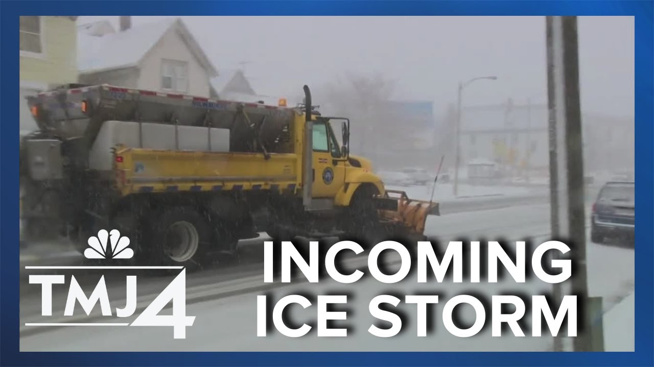 City crews prepare for winter weather to hit Milwaukee - YouTube