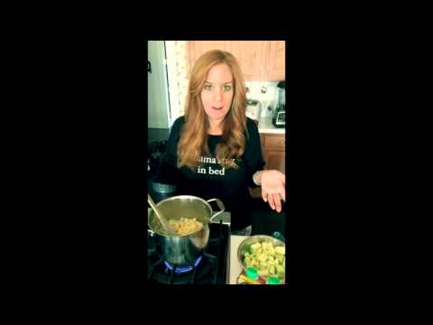 What's Cooking With Jenny Hutt : Vegan Carrot GInger Soup