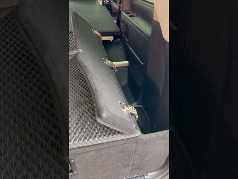 Решение проблем с держателем крышки бардачка пассажира на Landcruiser сериях 40, 55, 60: Ответы на технические вопросы на Land-Cruiser.RU