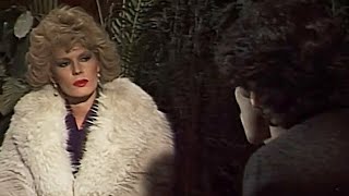 46 El Maleficio Mujer Con Abrigo De Piel