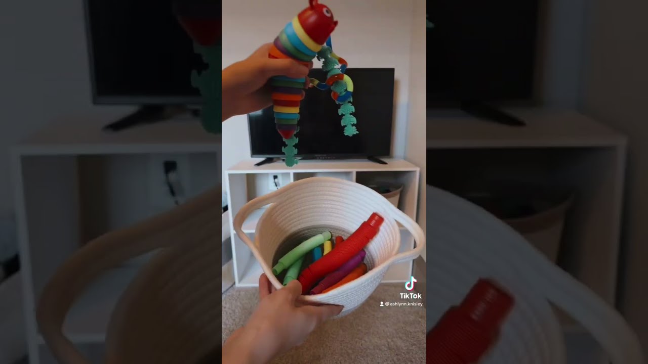 Toy Rotation Spring Theme 