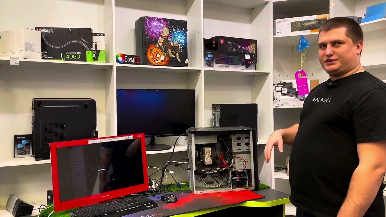 Хотели потанцевать, а уронили диско-шар на компьютер