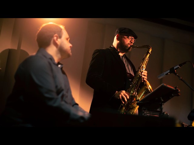 Seattle's Jazz Overhaul breathes new life into grunge hits - YouTube