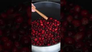 Homemade Cranberry Sauce with Orange Juice