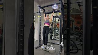 PULL-UP BAR WORKOUT #gymmotivation #gymlover #gymshorts  #ilovefitness #shortfeed #fitnessgirl