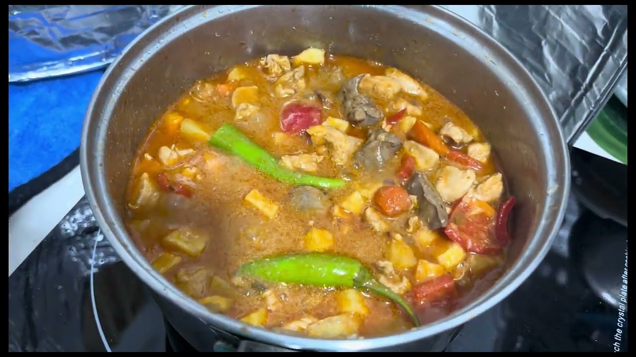 Nagluto kami ng simpleng chicken menudo 😊