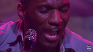 Cedric Burnside "Mellow Peaches" Live from Ground Zero Blues Club, Clarksdale, MS Dire chords