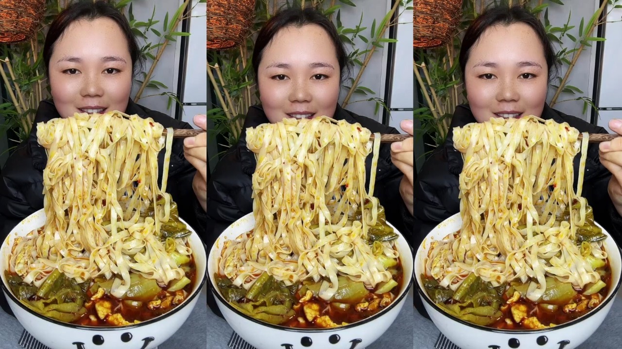 Spicy Sauerkraut Noodles Mukbang | Delicious Eating Show Homestyle Sauerkraut Noodles🌶️