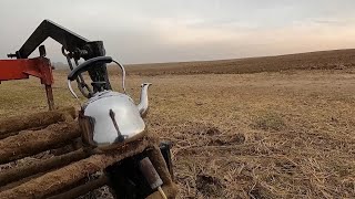 видео: ПАРУ СУТОК В СТЕПИ | Трактор К-700 с кабиной Renault Magnum картинка: ПАРУ СУТОК В СТЕПИ | Трактор К-700 с кабиной Renault Magnum
