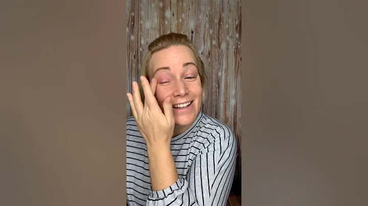 Easy liquid eyeshadow: No tools required
