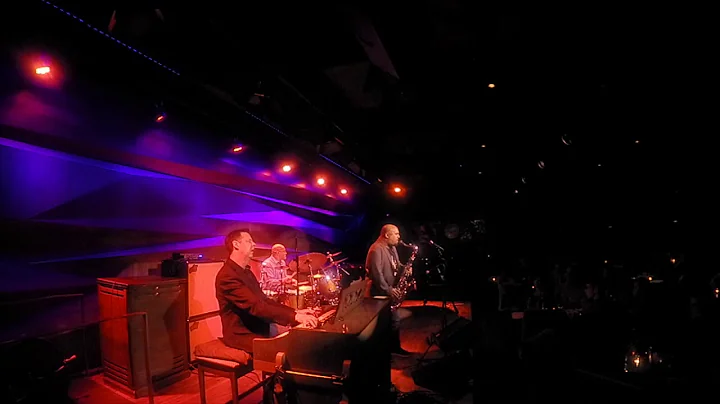Sly Old Dog - Troy Roberts Trio - Feat. Mitch Town...