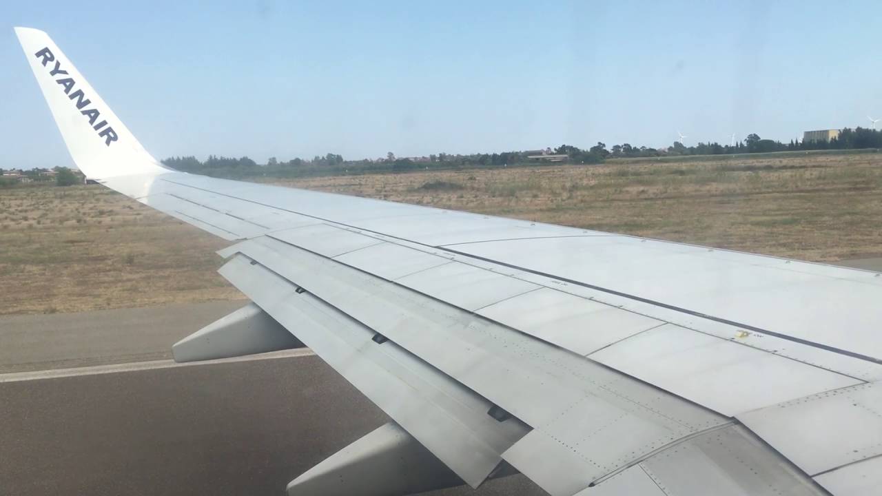 Decollo Ryanair Crotone