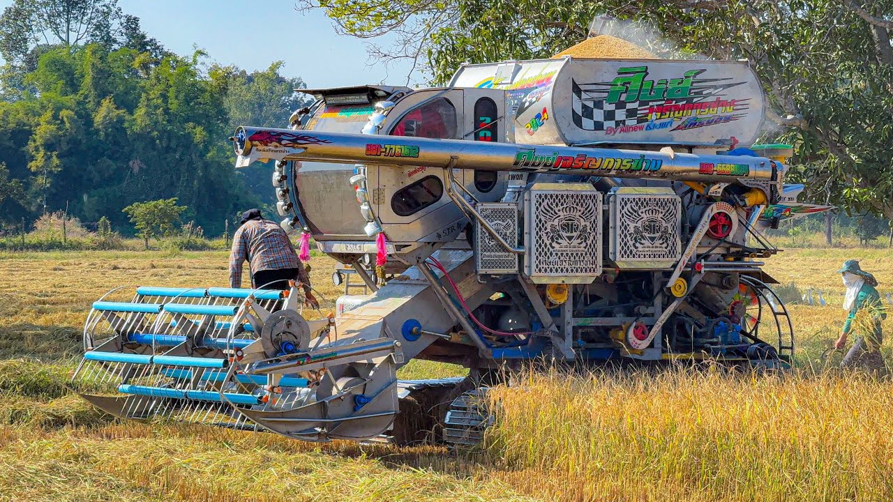 รถเกี่ยวศิษย์เจริญการช่าง ตู้แอร์ เกี่ยวนาแปลงเล็ก บิดคล่องตัวมาก #ผจก_มังกร 