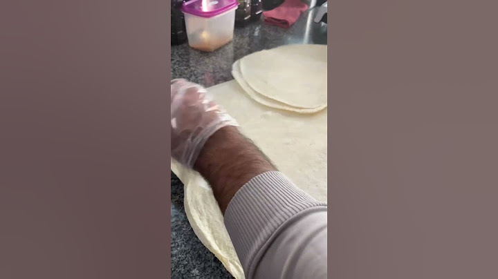 Entering Çiğ Köfte Restaurant as MrBeast