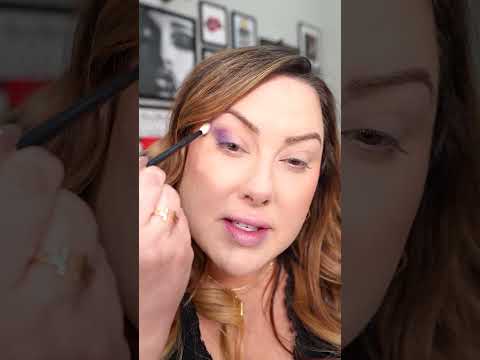 STOP BEING INTIMIDATED! This is how to wear colorful eyeshadow for everyday