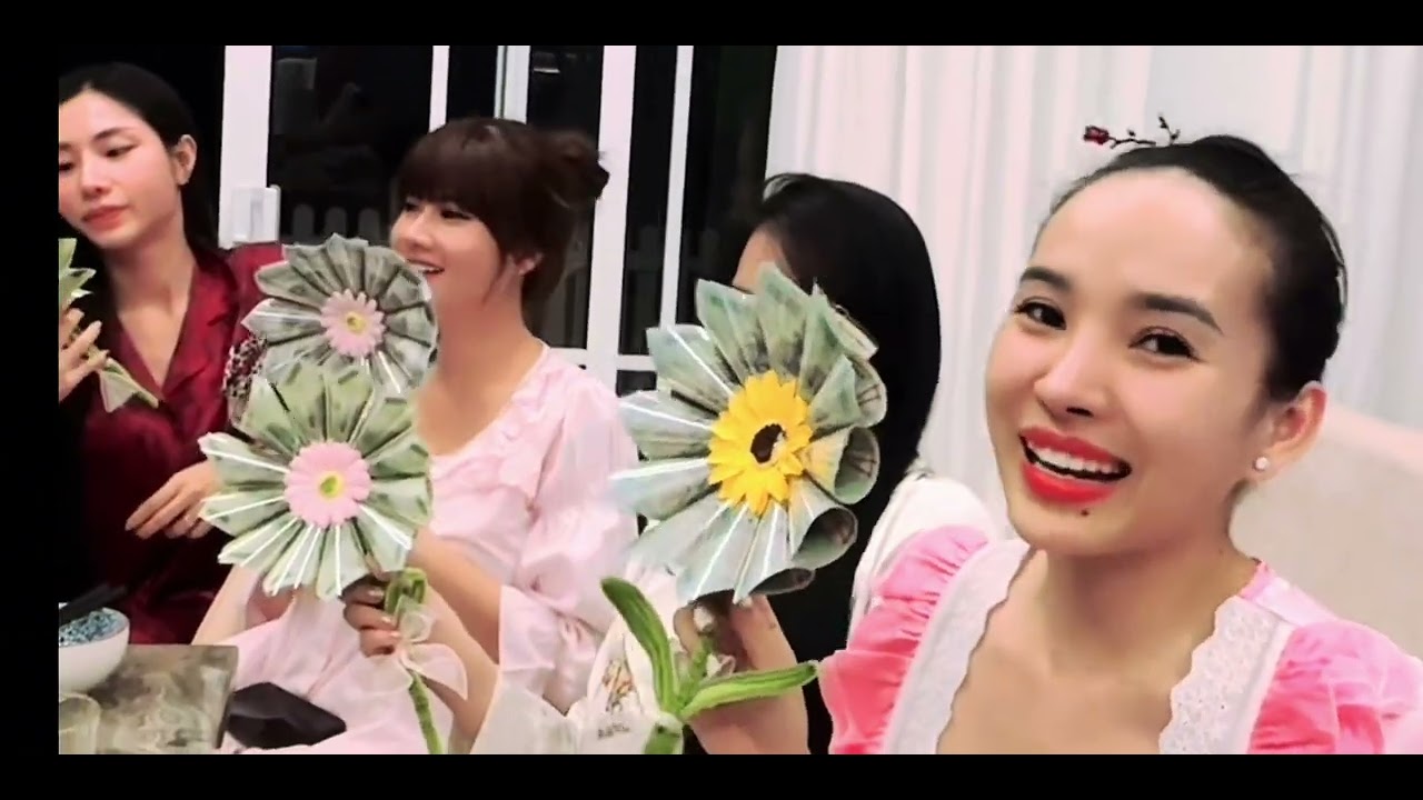 Hôm nay 08/03/2026 gd Kenny và Sunny đi chơi phan thiết chúc mừng ngày quốc tế phụ nữ ! 