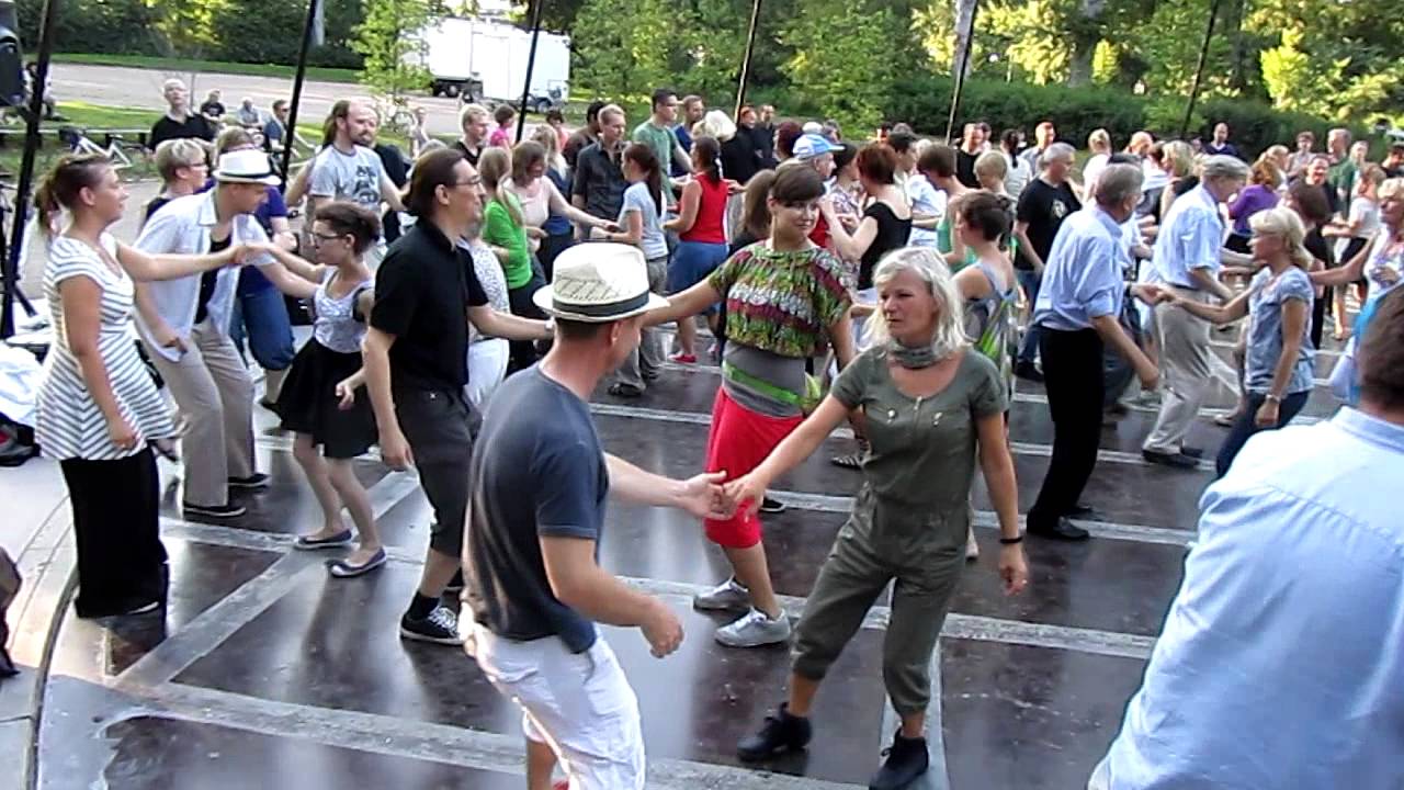 Swingdans i Fælledparken 27. juni 2011