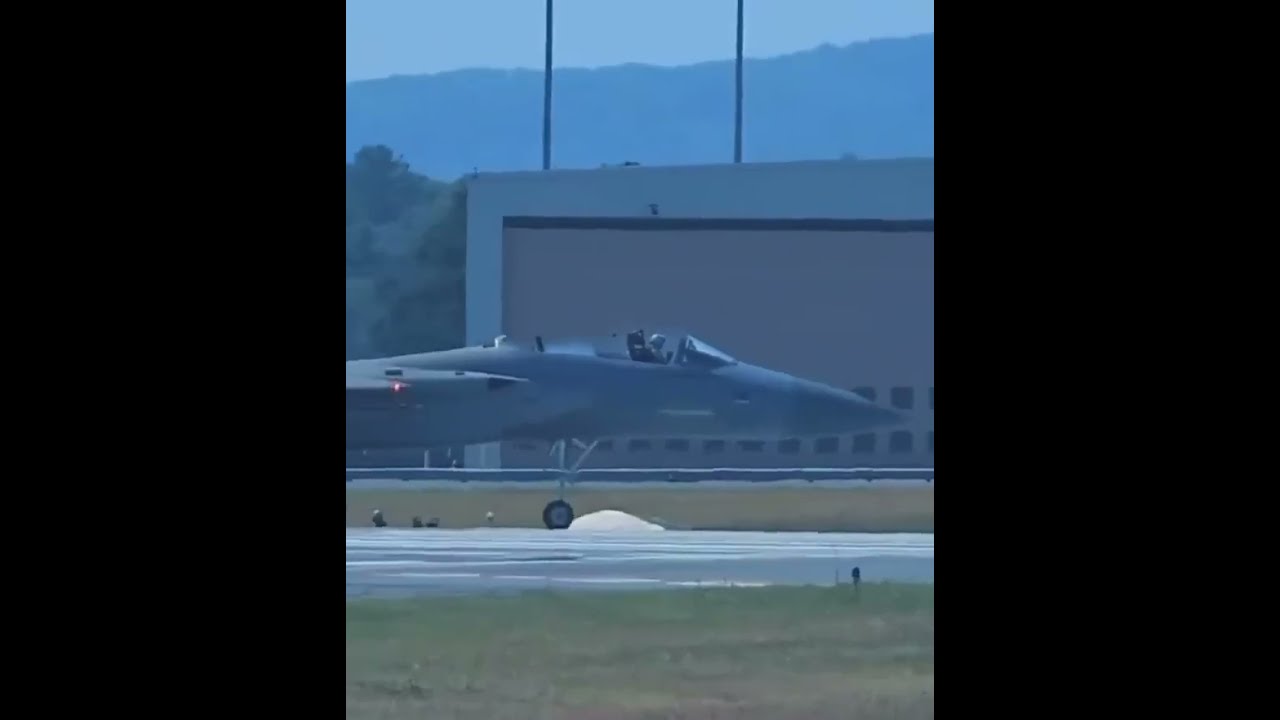 In The US An F 15D Eagle Co Pilot Was Launched Out Of Jet While It Still On Runway 