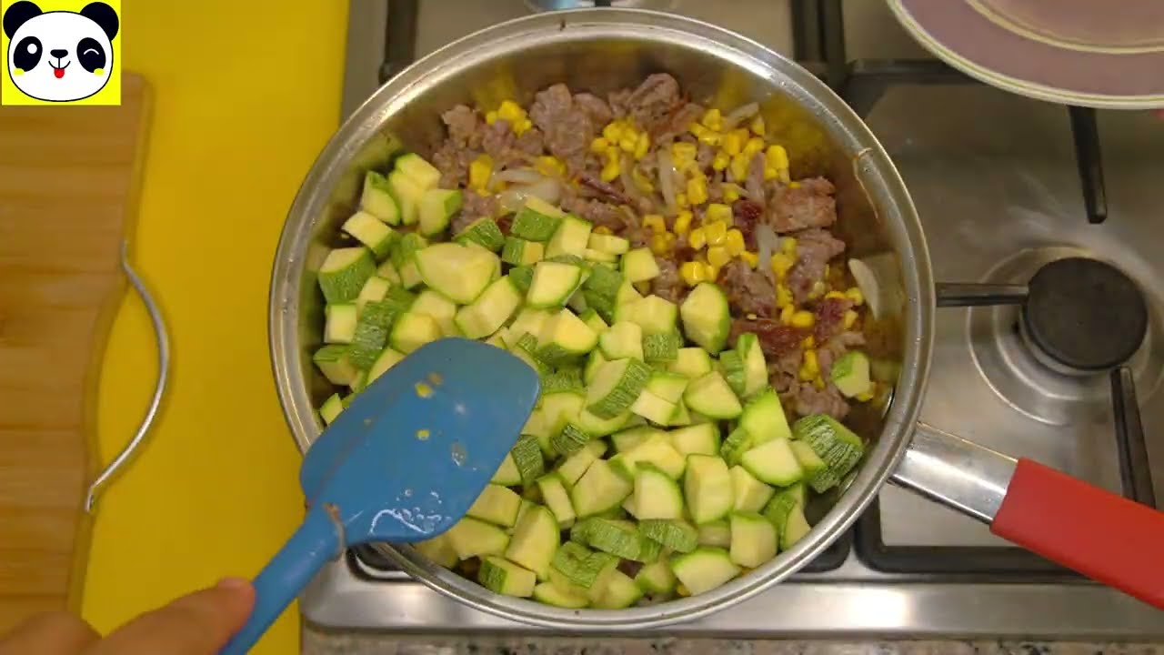 CARNE CON CALABACITAS😱🥰 HOY ES UN DIA ESPECIAL ESTA COMIDA ME TREA BONITOS RECUERDOS