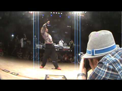 FSS 2012 popping Judge SUGA POP.MPG