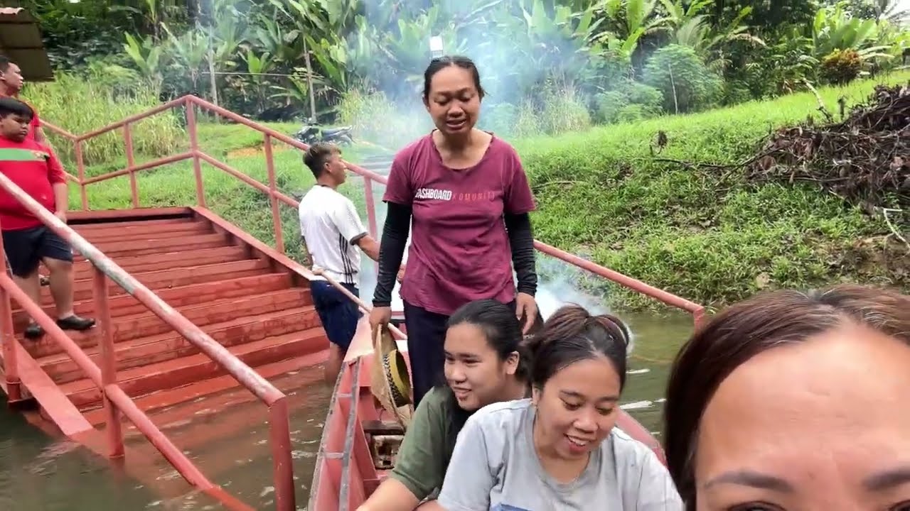 Mengambil Buah Durian Dari Kebun.. Capuh U U