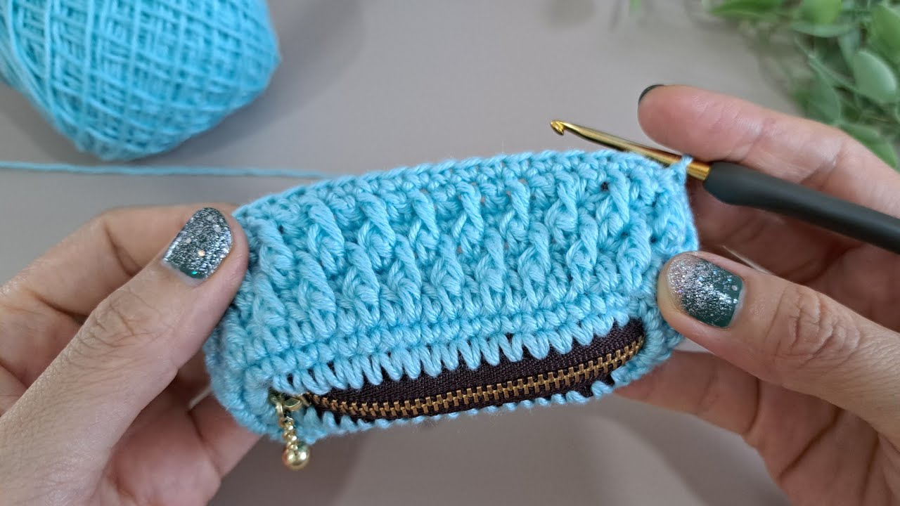 So cute! 🤩 Crochet mini coin purse with zipper🎁My friends love