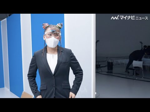 フワちゃん、スポブラ卒業!? スーツ姿を初公開！大学生にスーツは必要か討論　はるやま商事CM「はるやま討論会篇」