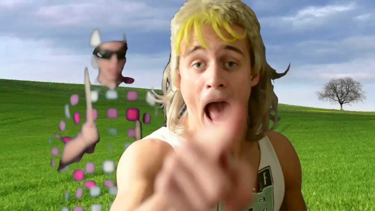 Bild från TV 2 Kollektivet: Musikkvideo - «Hold kjeften på deg»