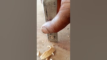 chisel #chisel #woodworking #handyman #oddlysatisfying #shorts #asmrsounds