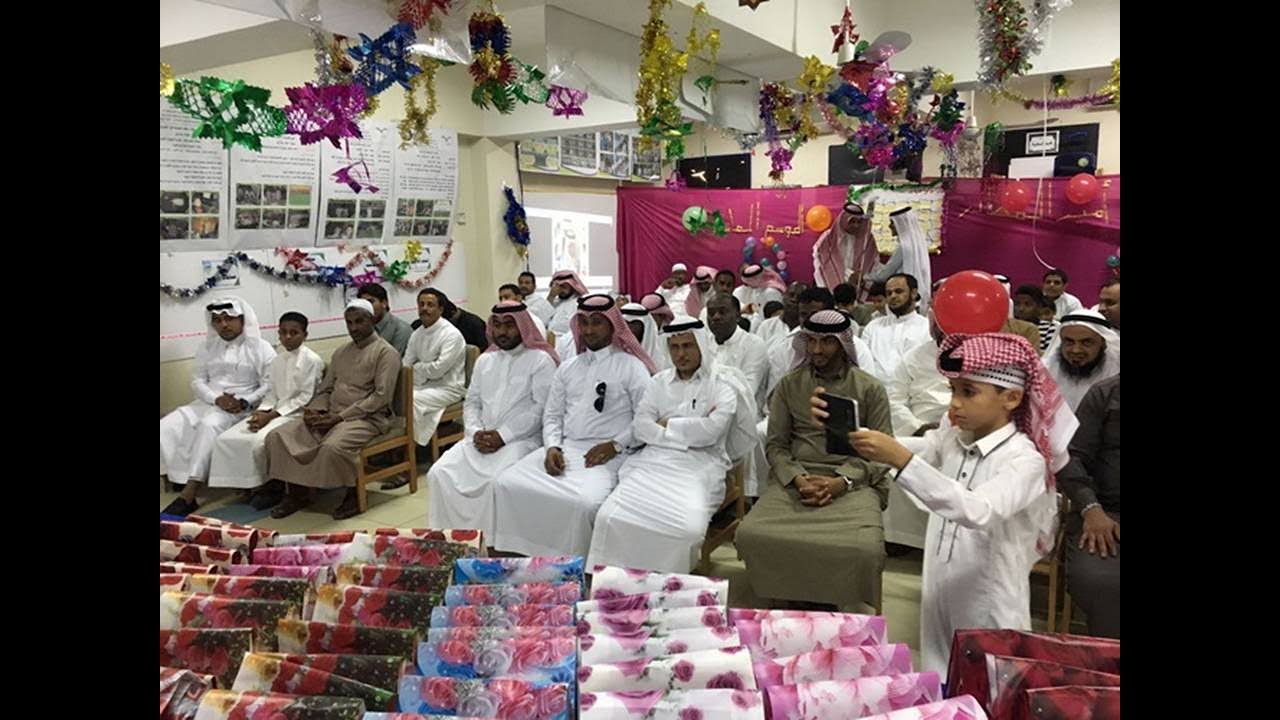 العرض الختامي لأحتفالية المصادر بتكريم الفائزين والمتخرجين الموسم 10نهائي 1437 1438 14د