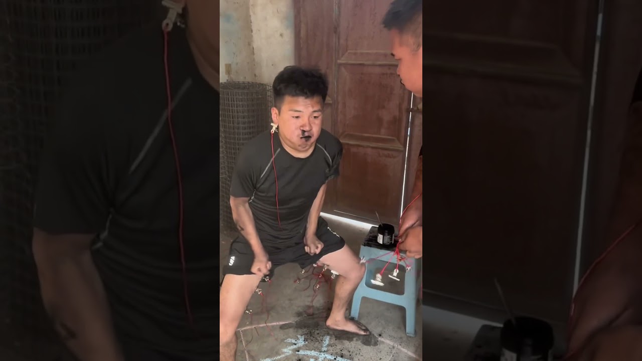 Coconut shell powder is holding back the challenge of steel clamps, the lion king fights the bat