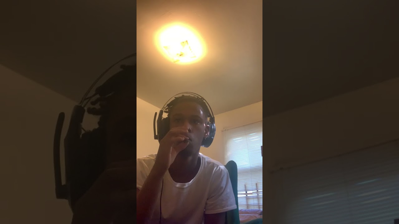 Hotboxing room with king 