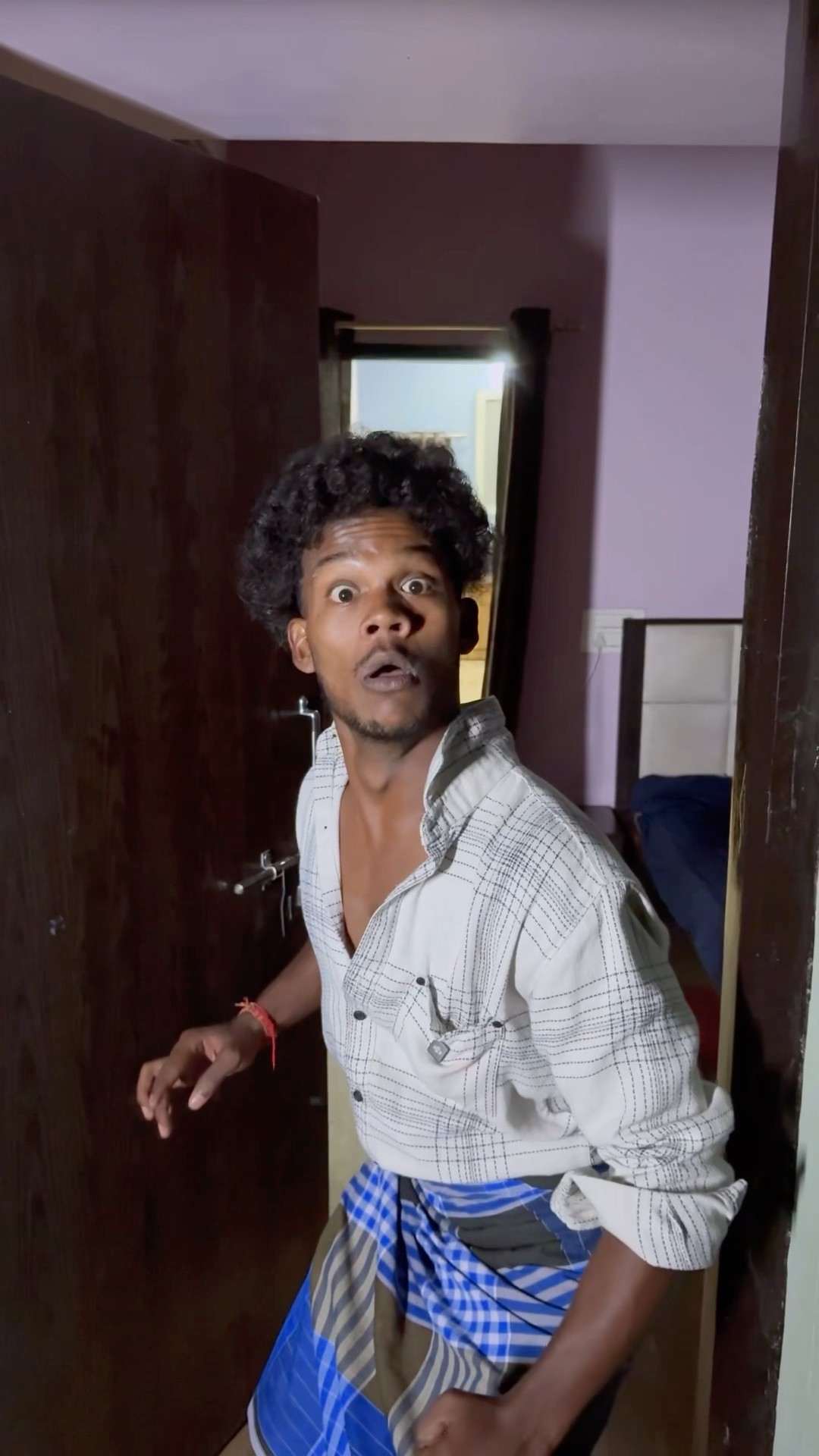 चड्डी नहीं पहने हो ना ?? #comedy #realfools #surajroxfunnyvibe #vikramcomedyvideo #chaddi