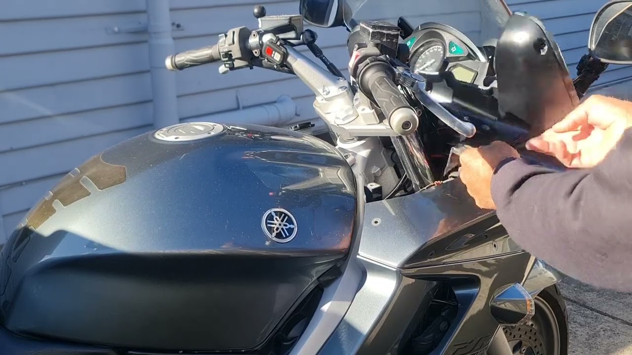 Battery replacement on the FJR with a lithium battery, why and how to do it?