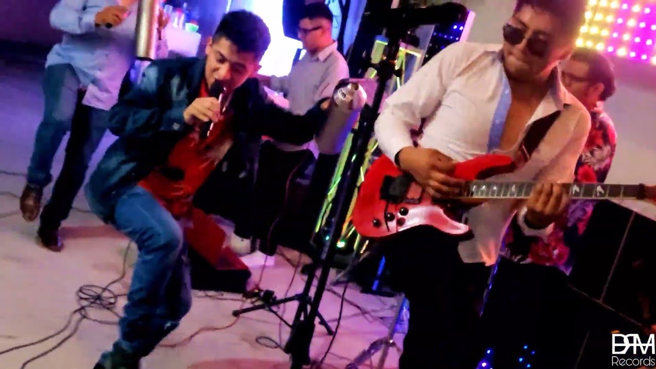 La Rola Cumbia De El Tequilita / Video Oficial / Grupo La Rola De EDR - YouTube