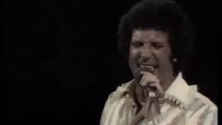 TOM JONES - live medley ( France 1974 )