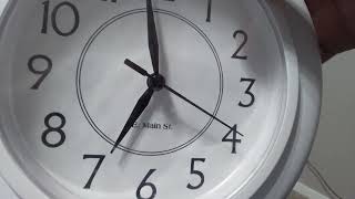 How To Choose A Correct Time On My East Main Street And Metropolitan Wall Clock Wall Clocks