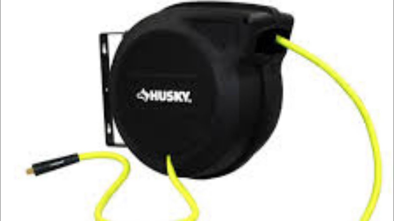 Husky 3/8 in. x 50 ft. Hybrid Retractable Hose Reel and set up