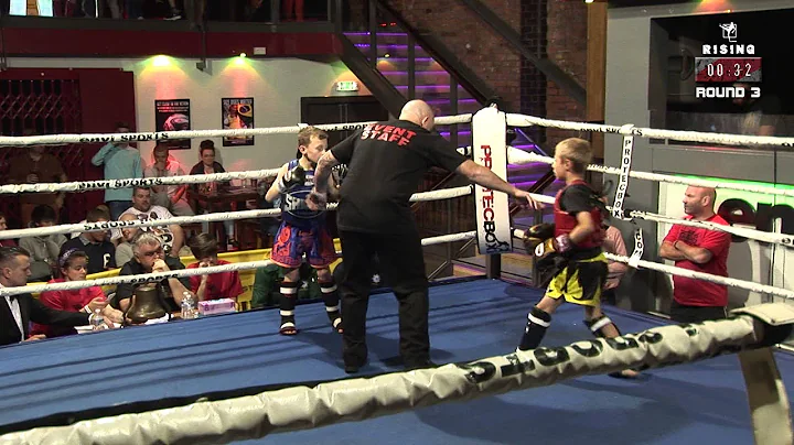 Thomas Harvey VS Tommy Lowe