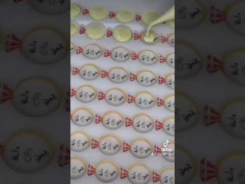 مراحل الطباعة على الشوكولا لايك اشتراك اكسبلور ترند تصميمي شوكلت طباعة طبخ حلويات