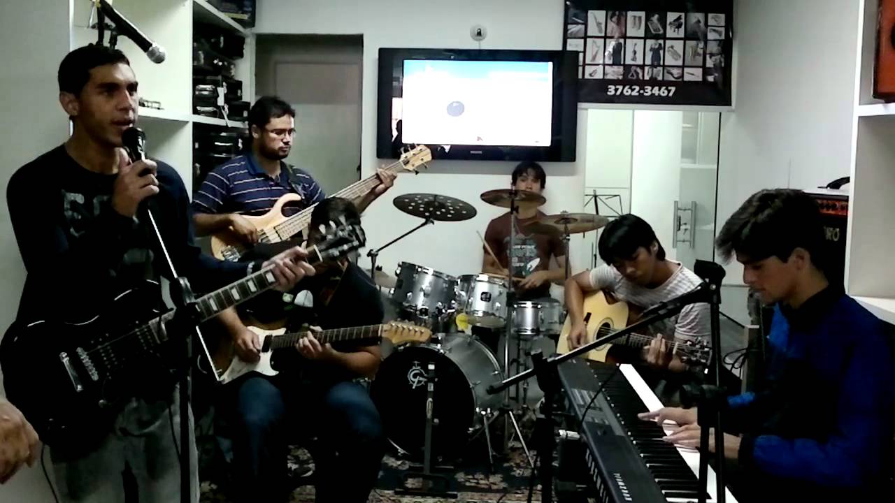 Aos Pés do Senhor. (Banda Servos) - Agreste Musical / Sábado Musical