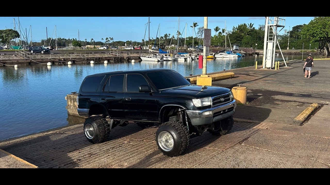 Kendrick Lamar • NOT LIKE US (EQ)