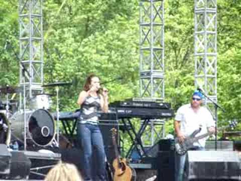 Ashton Shepherd performs "Fishin' in the Dark" at Country Jam 2008 in Eau Claire, WI