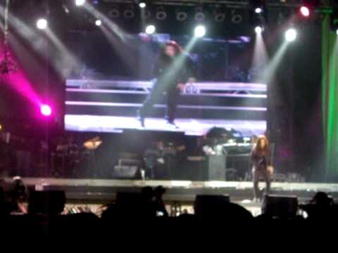Charice does Billy Jean @ SMX Concert (sneal peak ...