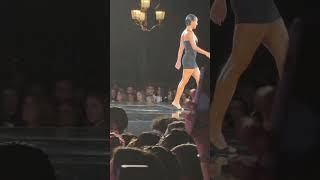 💄 L’élégance signée #LOrealParis illumine la capitale ✨ #PFW #FashionShow