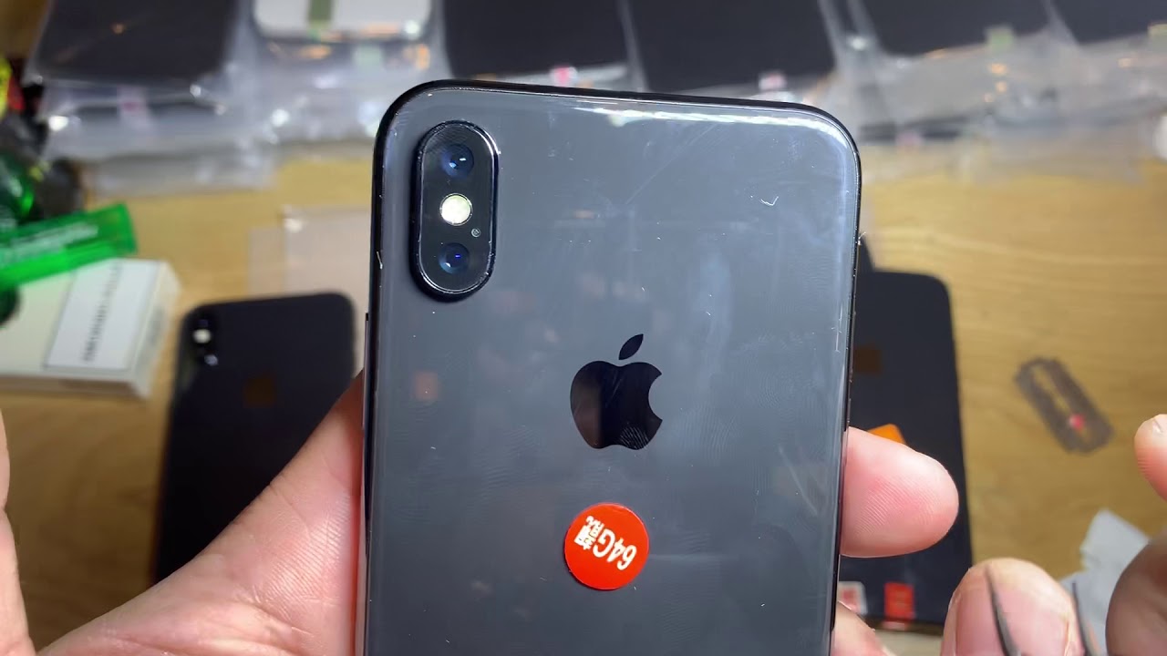 iPhone X thay vỏ, thay kính lưng. Nhìn không khác gì zin. Căng mắt suốt ngày